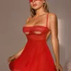 σε Κόκκινη δαντελένια τούλι Babydoll με στρινγκ & μάσκα ύπνου
